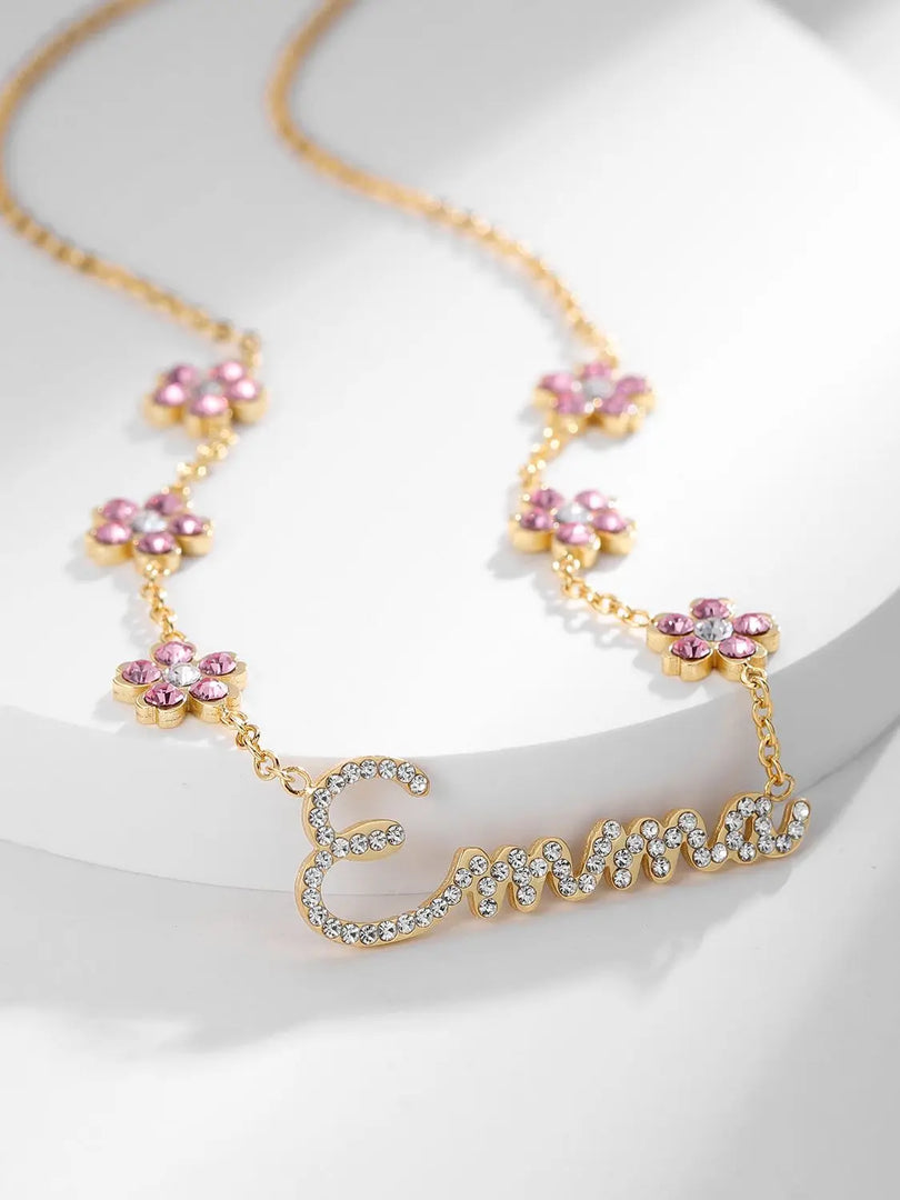 Colar de nome de cristal personalizado com pingente de flor letras colar para mulheres nomes de aço inoxidável personalizado placa de identificação jóias