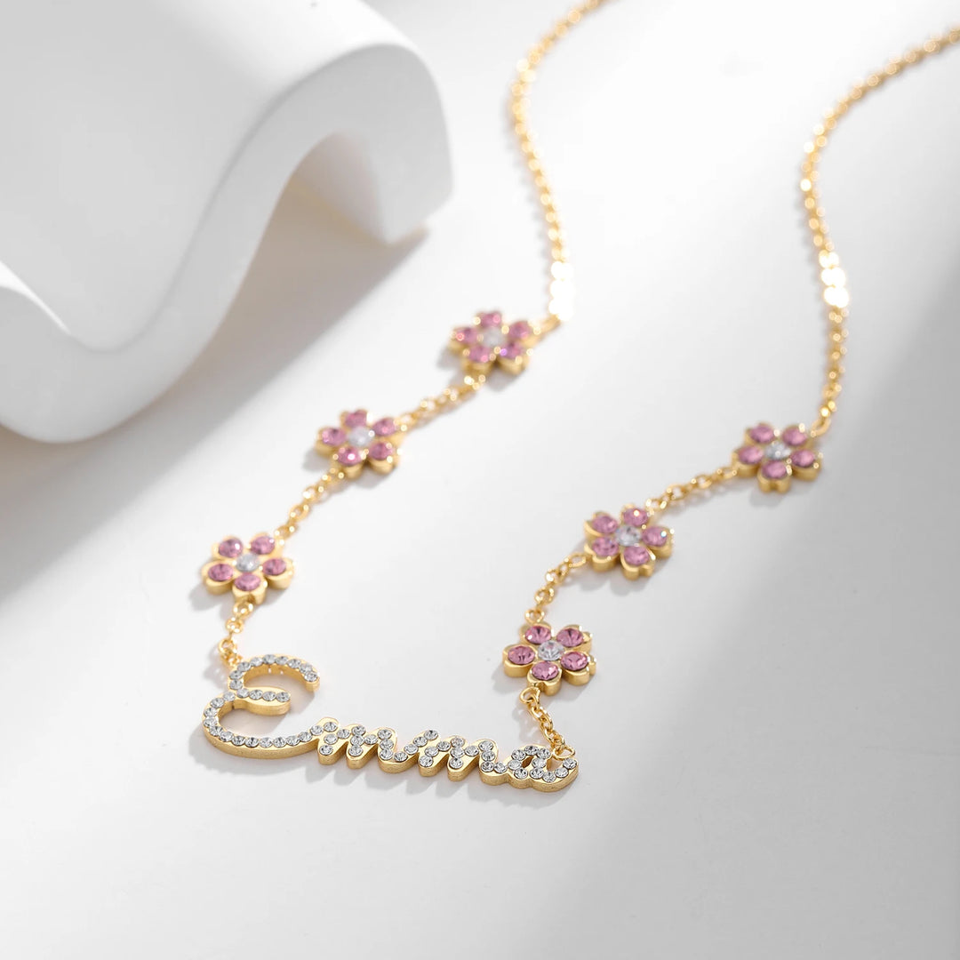Colar de nome de cristal personalizado com pingente de flor letras colar para mulheres nomes de aço inoxidável personalizado placa de identificação jóias