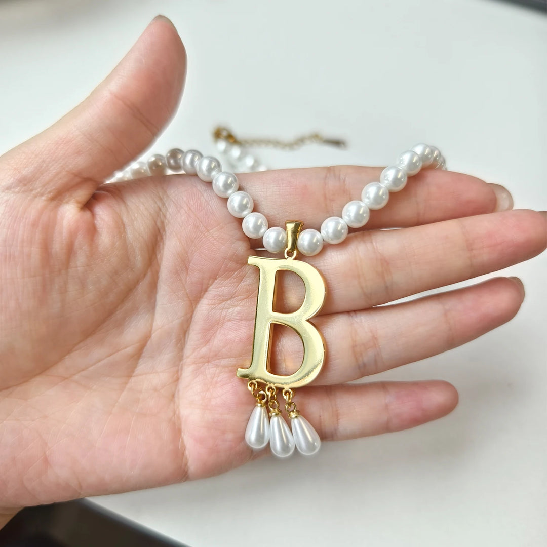 Colar Personalizado com Inicial e Pérolas Since - Ziriah