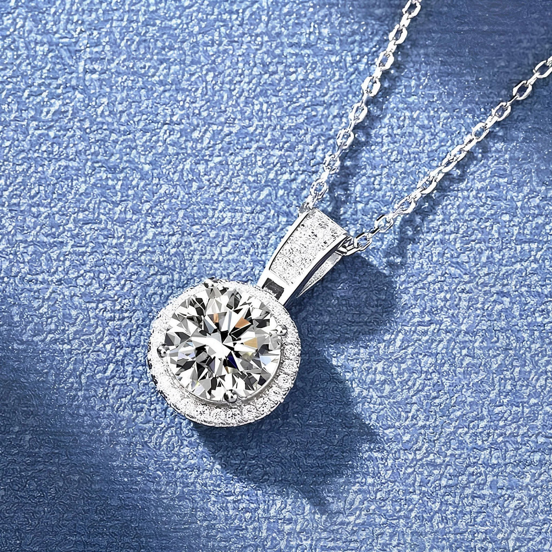 Colar Halo com Alça Cravejada de Moissanite em Prata 925