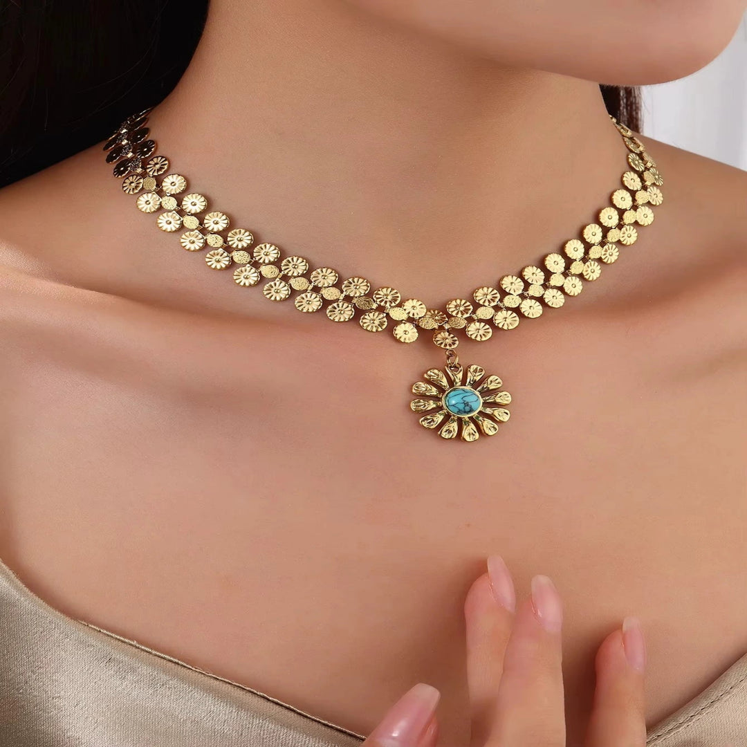 Colar Feminino Choker Flor Turquesa Solar – Aço Inoxidável