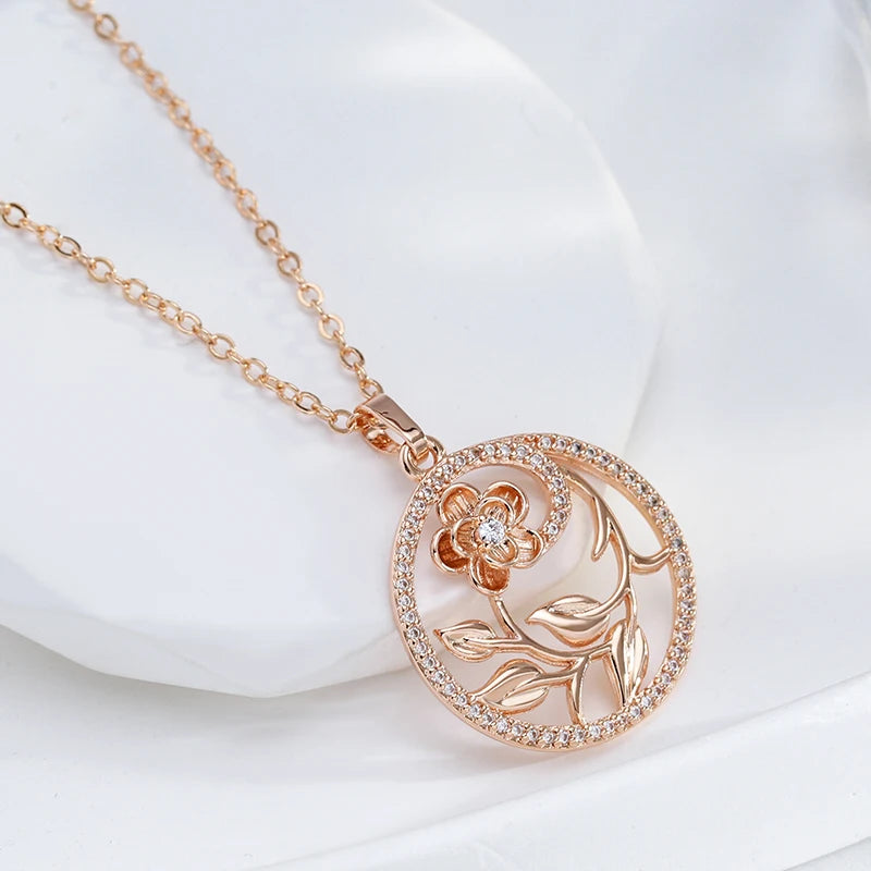 Colar Feminino Cobre Círculo Jardim Secreto Flor 3D Pavê Zircônia Ouro Rosé 585