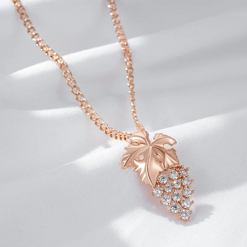 Colar Feminino Cobre Cacho Uva Zircônia Folha Videira 3D Ouro Rosé 585