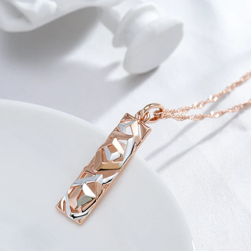 Colar Feminino Cobre Retangular Vazado Geométrico Ouro Rosé 585