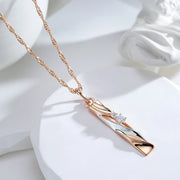 Colar Feminino Cobre Barra Diagonal Zircônia Cristal Ouro Rosé