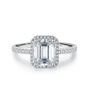 Anel de moissanite lapidação esmeralda com halo em prata 925