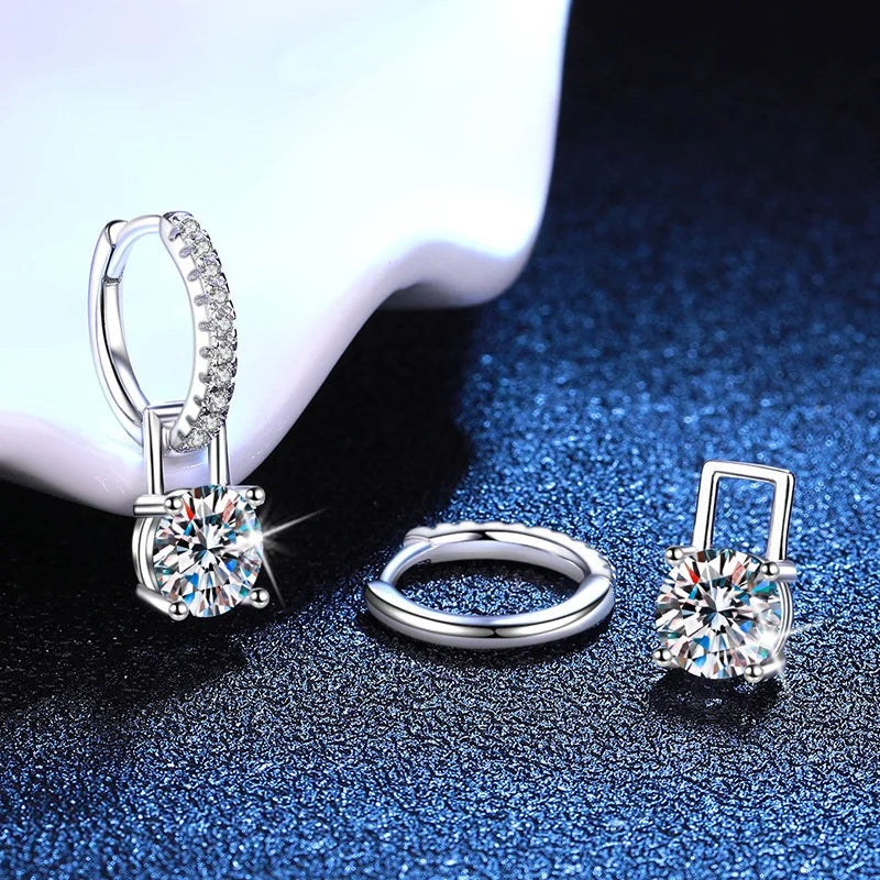 Argola prateada com pingente de moissanite e argolinha aberta