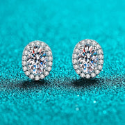Brinco de moissanite oval com halo em prata 925