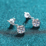 Brinco pendente ponto de luz de moissanite em prata 925 com a tarraxa à mostra