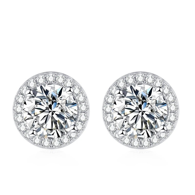 Brinco ponto de luz halo de moissanite branca em prata 925
