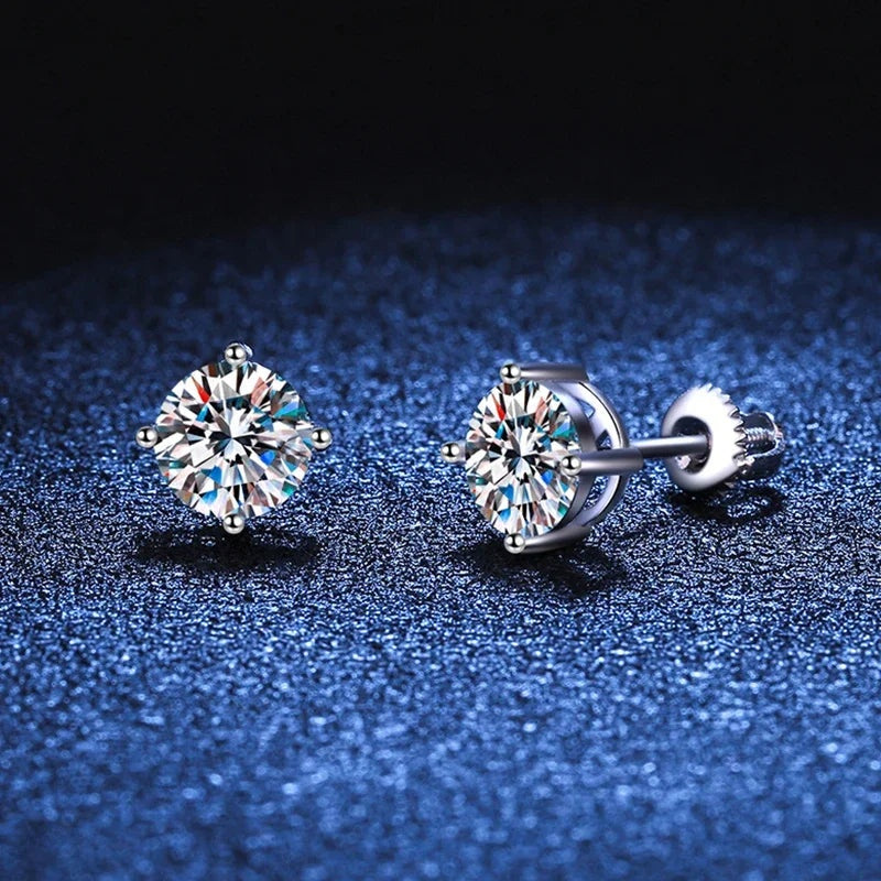 Par de brincos de moissanite quatro garras de frente e de lado