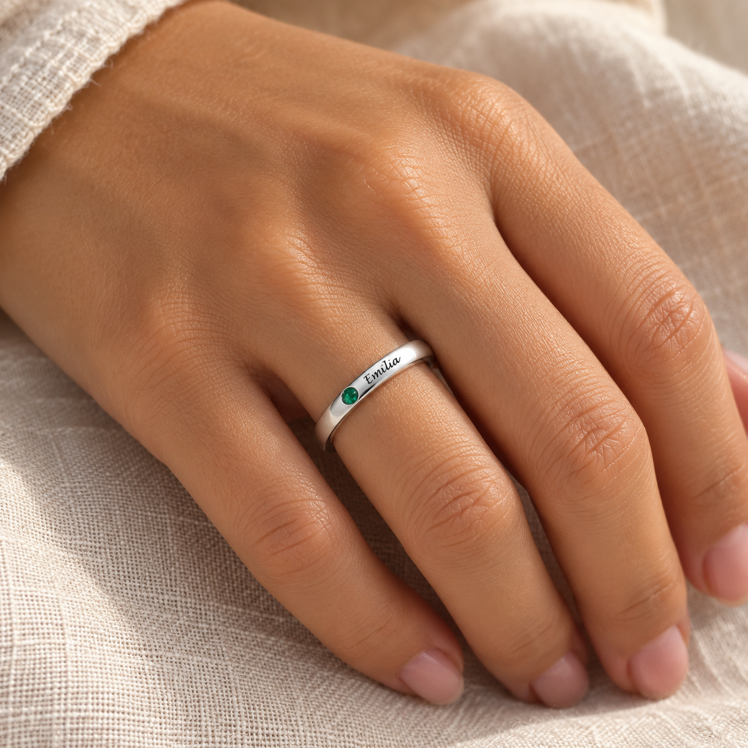 Anel Personalizado com Nome e Birthstone - Elegância em Prata