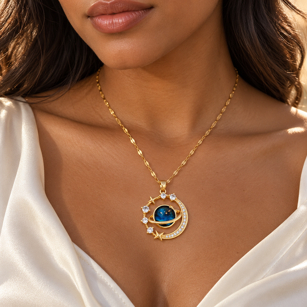 Colar Feminino Universo em Aço Inoxidável