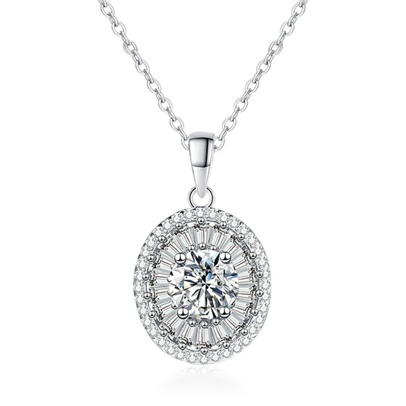 Colar medalhão oval de moissanite com corrente elo redondo