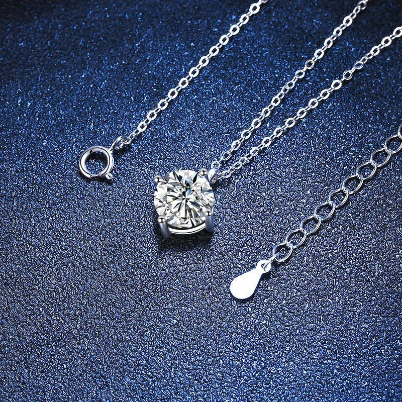 Colar ponto de luz de moissanite com fecho e extensor