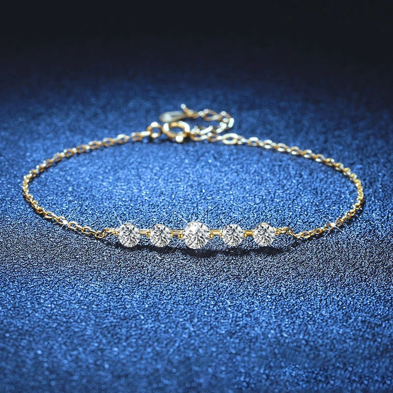 Pulseira de moissanite dourada com fecho e extensor